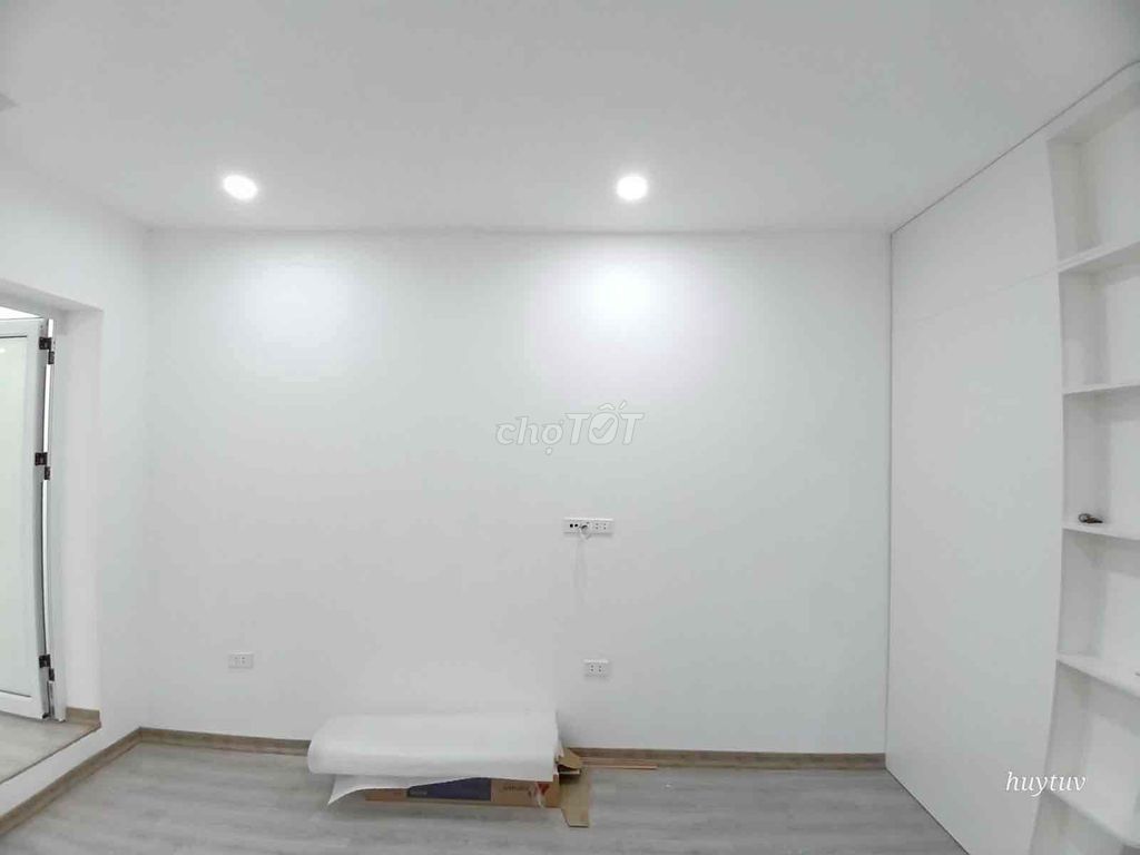 Bán nhà tập thể Hồ Tùng Mậu, 80m2, 3 ngủ. Giá 2.8 tỷ