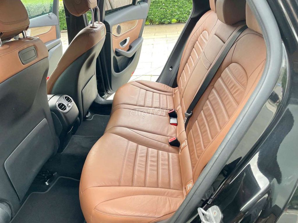 MERCEDES GLC250. Mua bán Ô tô tại Thành phố Thủ Đức Tp Hồ Chí Minh được đăng bởi Ms Hiệp  hình 8