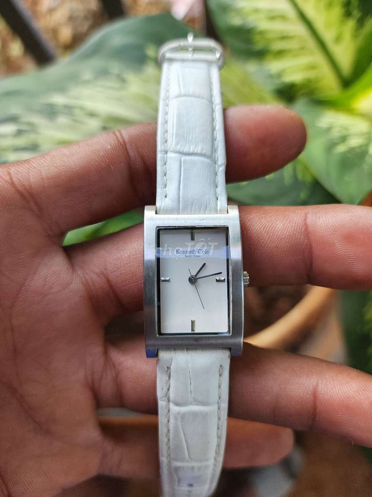 Đồng hồ nữ. Mua bán Đồng hồ tại Huyện Đất Đỏ Bà Rịa - Vũng Tàu được đăng bởi Nguyễn Duy Học hình 2