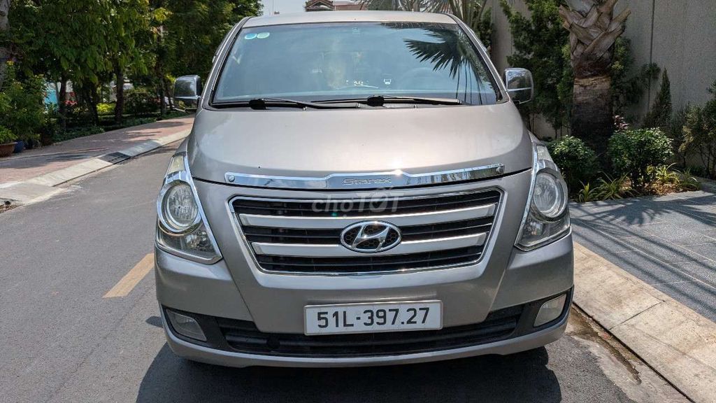 Hyundai Starex 9 chỗ máy dầu, 2.5D số sàn.. Mua bán Ô tô tại Quận 8 Tp Hồ Chí Minh được đăng bởi Vu Van Minh hình 1