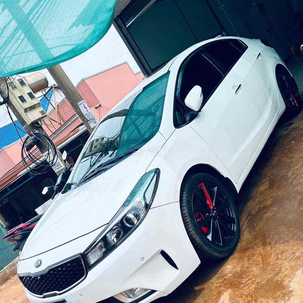 Kia Cerato 2016 1.6 AT - 95 km. Mua bán Ô tô tại Huyện Đắk Song Đắk Nông được đăng bởi Hoa Nguyễn hình 1