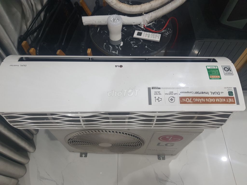 Máy lạnh LG invester 2HP, model V18EFN