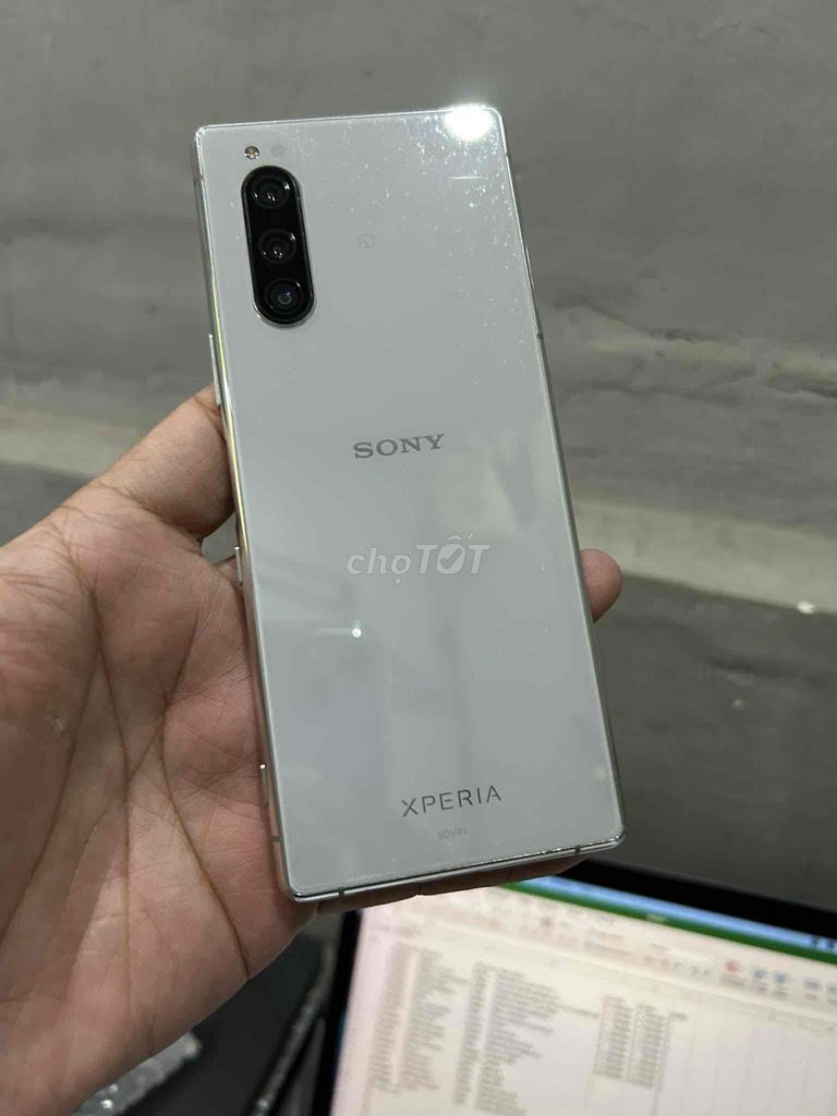 Sony Xperia 5 64GB Bạc. Mua bán Điện thoại tại Quận 3 Tp Hồ Chí Minh được đăng bởi Mr Béo Store hình 1