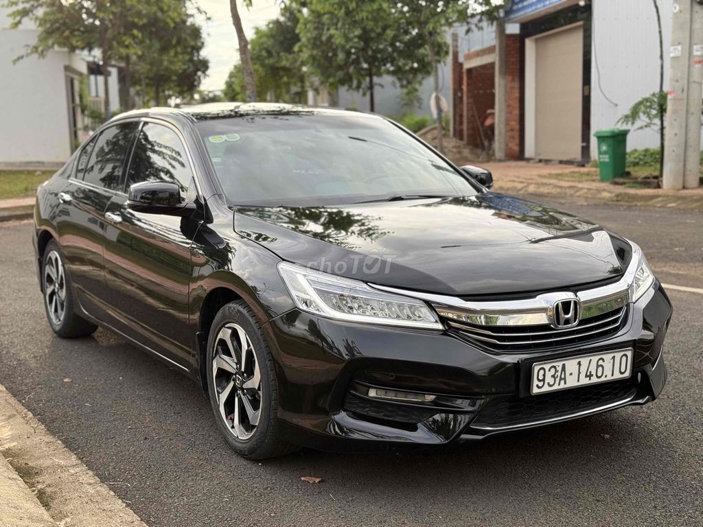 Honda Accord 2016 Đen. Mua bán Ô tô tại Thành phố Buôn Ma Thuột Đắk Lắk được đăng bởi Auto Ngân Nguyên BMT hình 4
