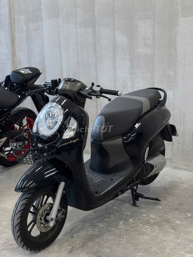 HONDA - SCOOPY SIÊU PHẨM - MÀU NÂU ĐEN- ĐỜI 2022 🔥. Mua bán Xe máy tại Thành phố Thủ Đức Tp Hồ Chí Minh được đăng bởi iMotorbike Viet Nam hình 3