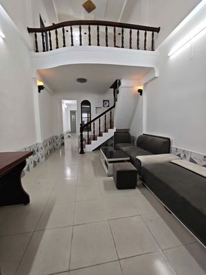 Nhà 3 phòng ngủ – 3 máy lạnh – Gần cầu Quang Trung
