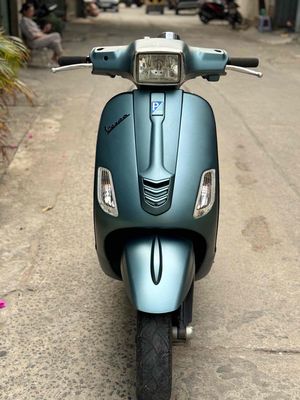 piaggio vespa 125cc xe đẹp còn như mới nguyên bản. Mua bán Xe máy tại Quận Nam Từ Liêm Hà Nội được đăng bởi Lan Phương