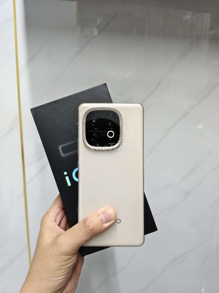 Iqoo Z10Turbo 12GB/256GB Vàng kem. Mua bán Điện thoại tại Quận 6 Tp Hồ Chí Minh được đăng bởi Trần thanh tiền hình 1