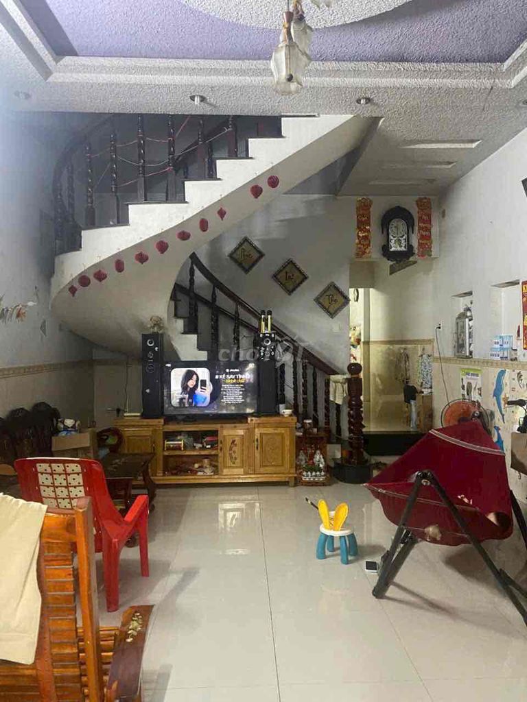 CẦN BÁN GẤP NHÀ 1 TRỆT 1 LẦU NGAY CHỢ TÂN LẬP