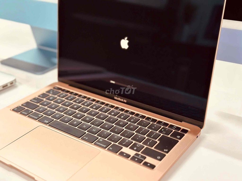 Apple Macbook Air i5 8GB/256GB Vàng đồng. Mua bán Laptop tại Quận Thanh Xuân Hà Nội được đăng bởi Thu Hà hình 1