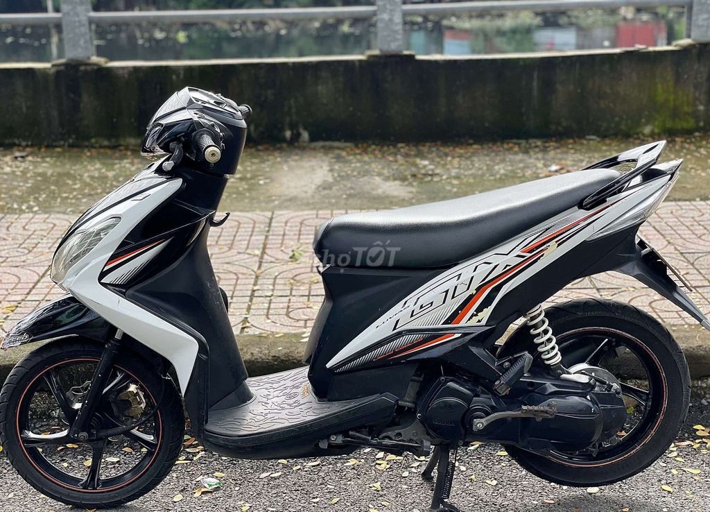 Luvias Fi xe liền lạc bao tranh chấp. Mua bán Xe máy tại Quận 8 Tp Hồ Chí Minh được đăng bởi Đặng Thái Hòa hình 2