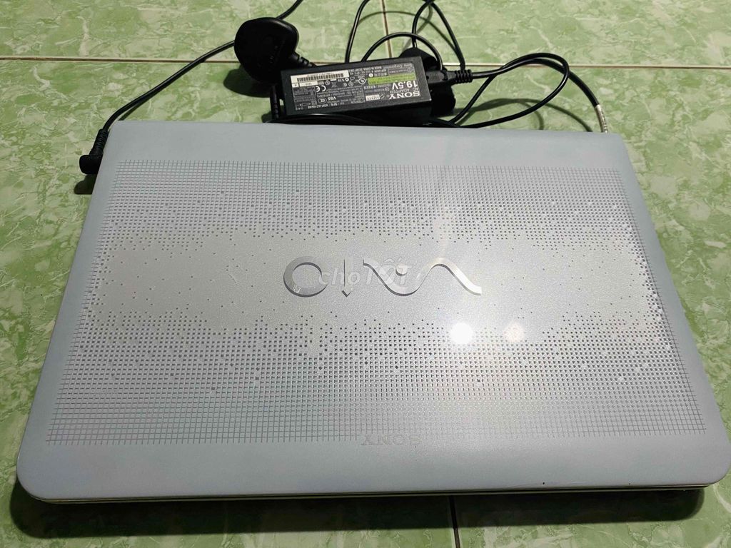 Bán Laptop Sony Vaio PCG-61313L i3 4GB !. Mua bán Laptop tại Quận 3 Tp Hồ Chí Minh được đăng bởi Mr Wang hình 1