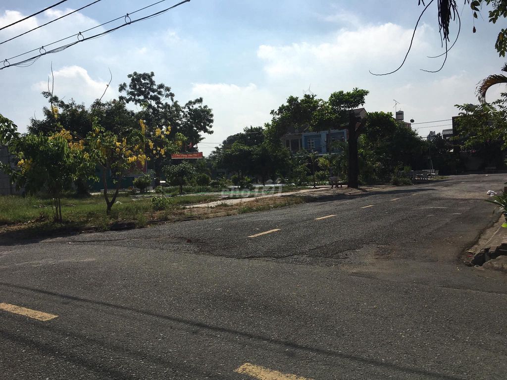 Cần bán đất Bà Điểm Hóc Môn
