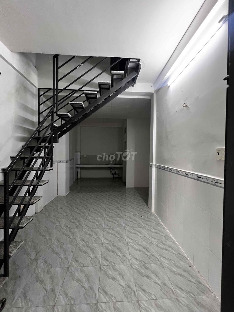 Аренда · 2 комн. · 30 м² · Quận 12, ул. Đường Đông Hưng Thuận 2