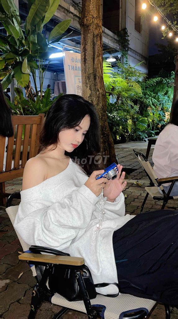 Áo trễ vai nữ màu trắng tàn. Mua bán Quần áo tại Thành phố Dĩ An Bình Dương được đăng bởi Đan Linh hình 1