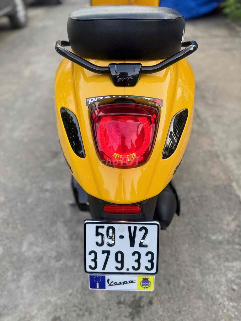 Piaggio Vespa Sprint 2015 Vàng. Mua bán Xe máy tại Huyện Củ Chi Tp Hồ Chí Minh được đăng bởi HuỳnhLâm Bổn hình 3