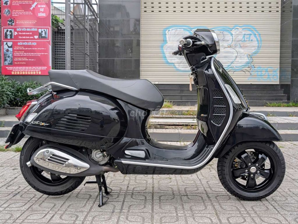 GTS SuperTech 300 HPE Màu Đen 2022. Mua bán Xe máy tại Quận 5 Tp Hồ Chí Minh được đăng bởi Vestan hình 6