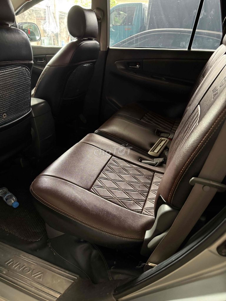 Toyota Innova 2013 Số sàn Bạc. Mua bán Ô tô tại Thành phố Thủ Dầu Một Bình Dương được đăng bởi Hoàng Thiện hình 4