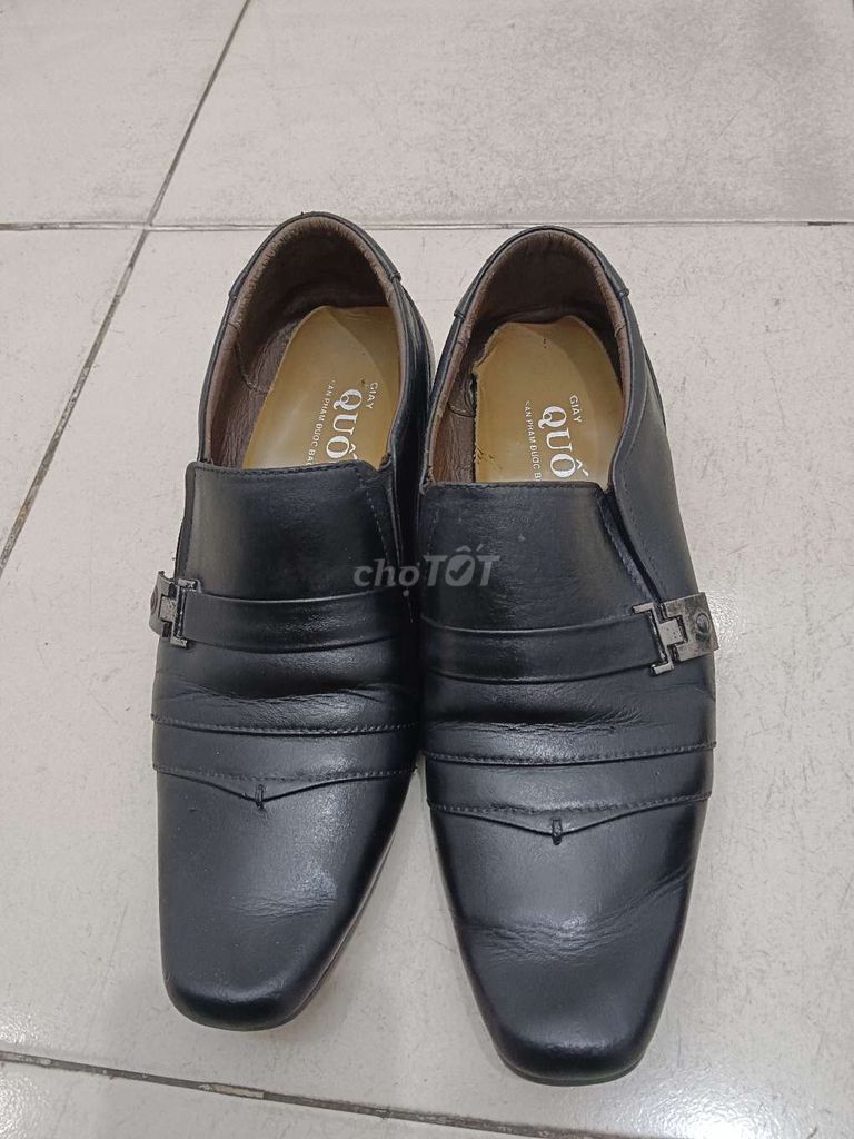 Giày tây Nam Da thật Đen size 42. Mua bán Giày dép tại Quận 4 Tp Hồ Chí Minh được đăng bởi Hạnh Q4  hình 1