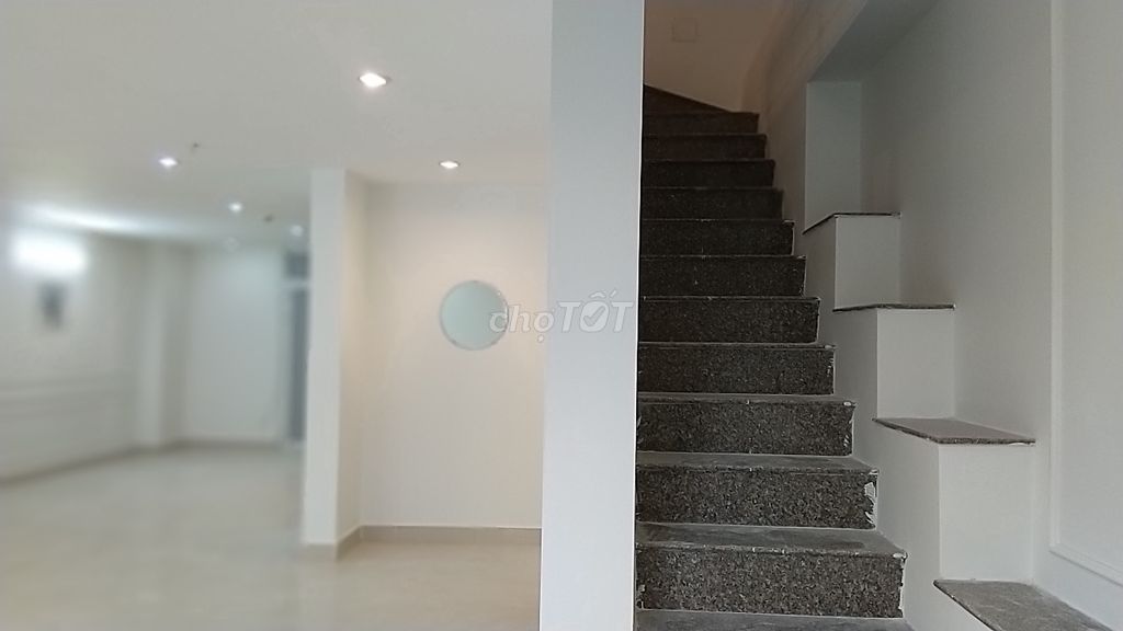 Bán shophouse đẹp tại Võ Đình Apartment, Lê Văn Khương, 115m2, 3,5 tỷ