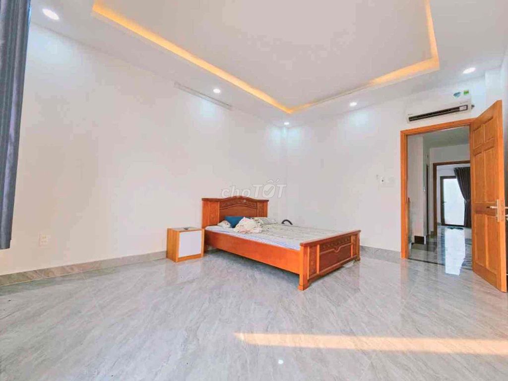 Дом у моста Xây Dựng, Фу Хыу, р-н 9, 77м², 2 этажа, 6,85 млрд, красная книга, дорога 8м
