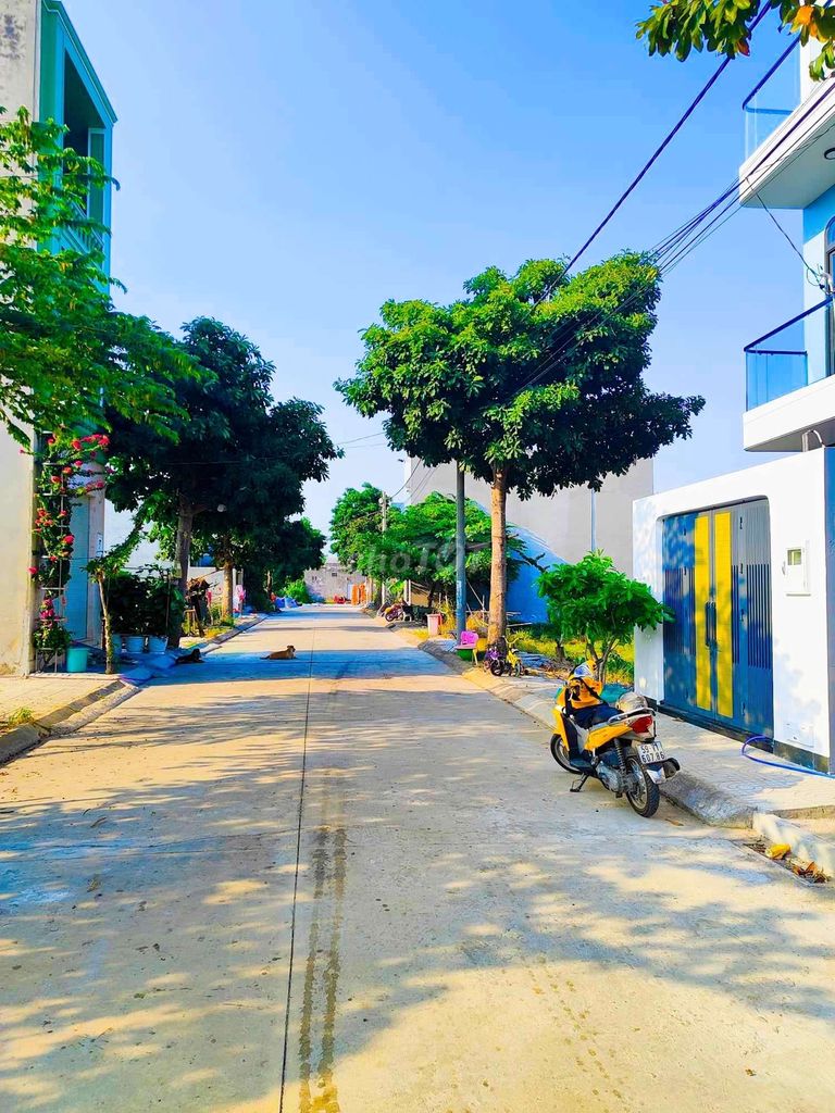 Đất nền 100m2, ô tô, đường Bưng Ông Thoàn, Phú Hữu, Quận 9