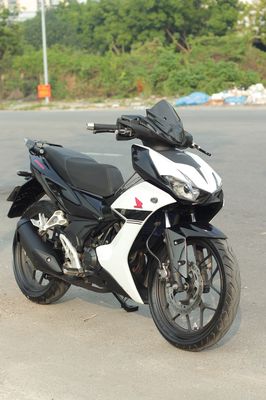 Honda Winner V2 2020 Trắng đen. Mua bán Xe máy tại Quận Nam Từ Liêm Hà Nội được đăng bởi Thành