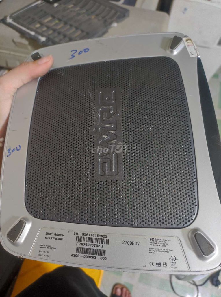 2Wire 2700HGV Gateway Xám. Mua bán Phụ kiện (Màn hình, Chuột...) tại Quận Gò Vấp Tp Hồ Chí Minh được đăng bởi Bảo Như hình 1