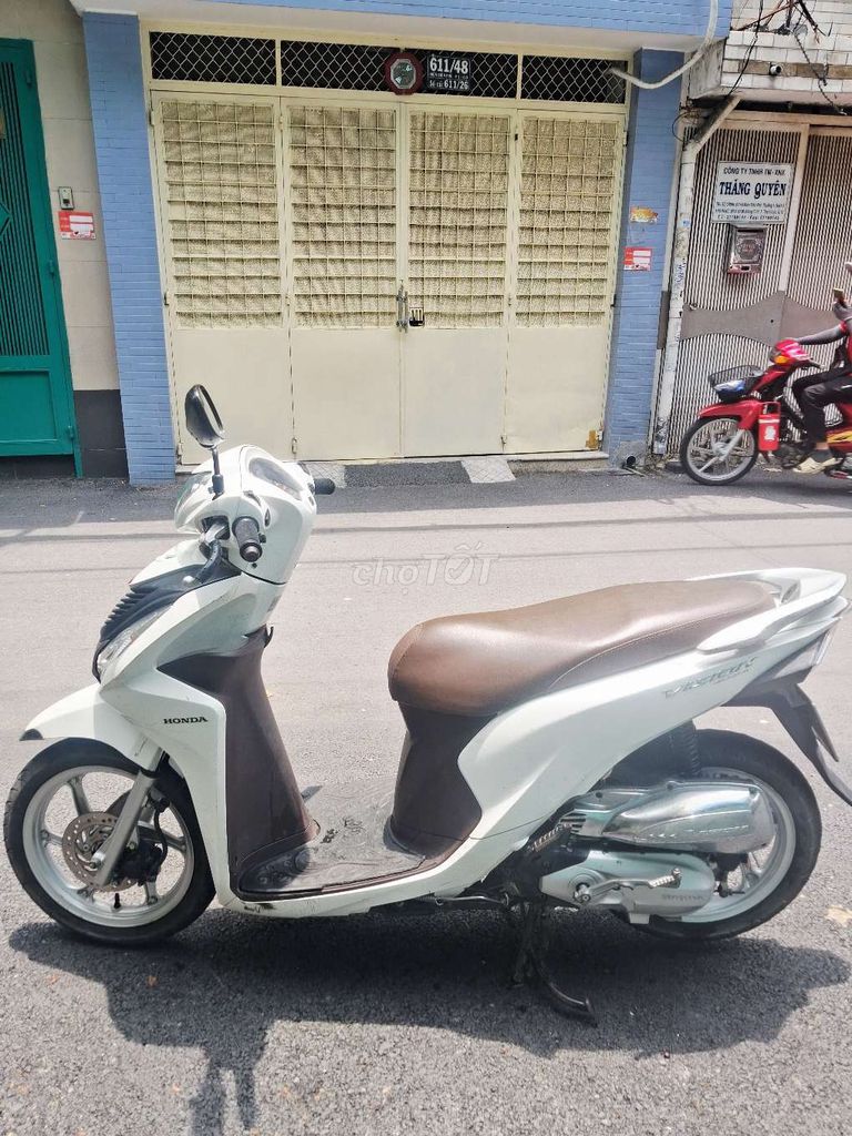Honda vision 2016 biển sài gòn chính chủ. Mua bán Xe máy tại Quận 3 Tp Hồ Chí Minh được đăng bởi bắp rang bơ hình 5