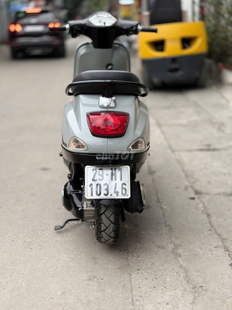 Cần bán Vespa LX 2015, máy êm, tiết kiệm xăng. Mua bán Xe máy tại Quận Cầu Giấy Hà Nội được đăng bởi Thảo hình 6