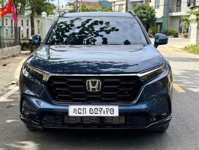 2025 L - 2000 km. Mua bán Ô tô tại Quận Cầu Giấy Hà Nội được đăng bởi oto lướt hà nội 