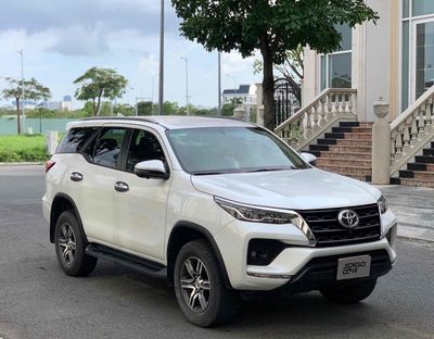 Toyota Fortuner 2022 2.4 4x2 AT - 55000 km. Mua bán Ô tô tại Thành phố Thủ Đức Tp Hồ Chí Minh được đăng bởi SAGO CAR