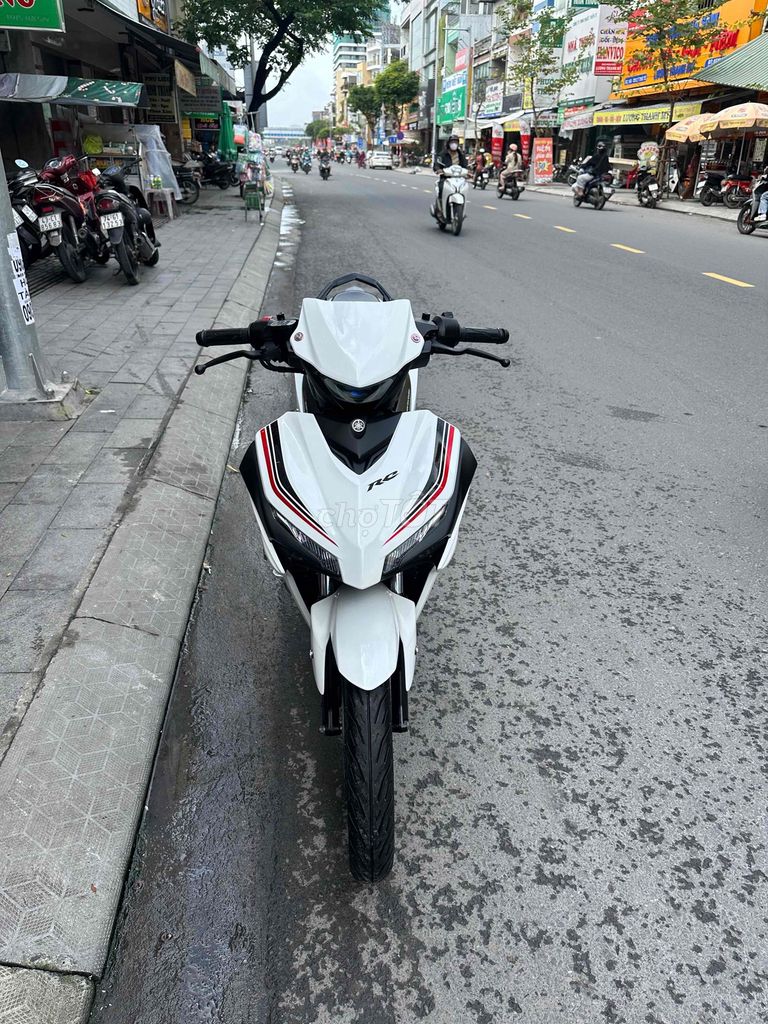 Yamaha Exciter 155 VVA Trắng Đỏ Đen. Mua bán Xe máy tại Quận Thanh Khê Đà Nẵng được đăng bởi NHỰT hình 3