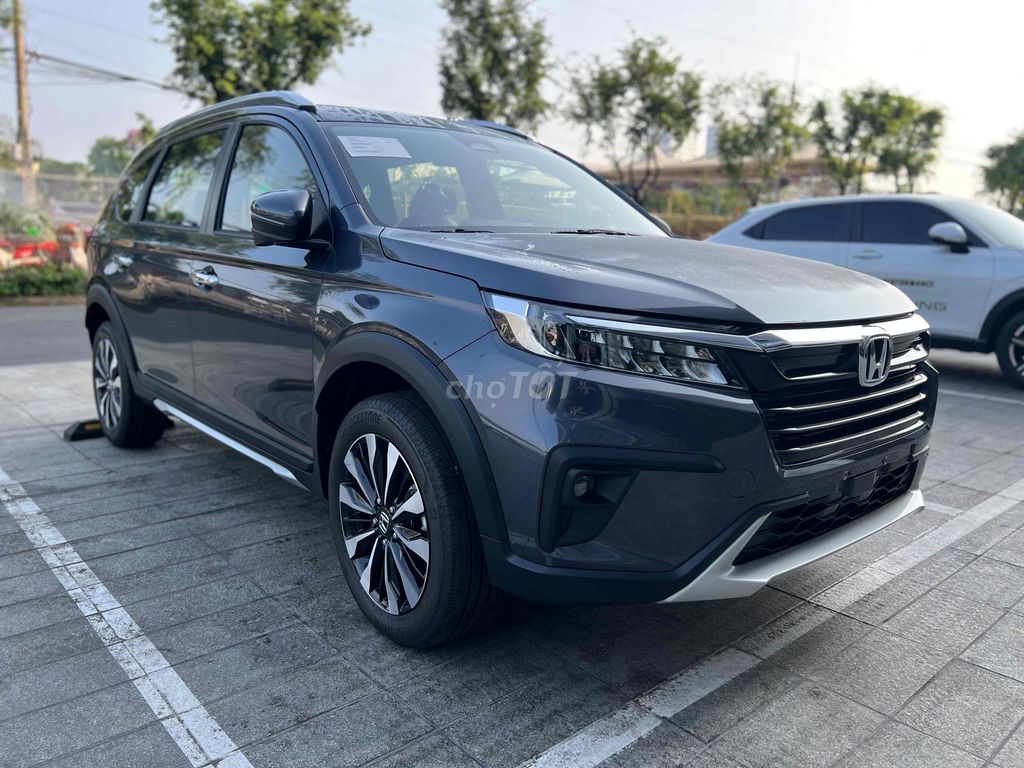Honda BRV L Xám, 1 xe giao ngay, cho vay 85% giá. Mua bán Ô tô tại Quận 7 Tp Hồ Chí Minh được đăng bởi Honda Ôtô Quận 7 hình 9