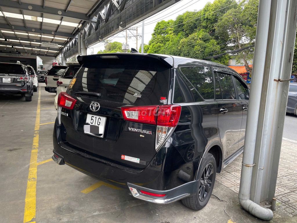 Toyota Innova 2018 2.0 Venturer, gia đình, 1 chủ. Mua bán Ô tô tại Quận Tân Phú Tp Hồ Chí Minh được đăng bởi Thành Nam Toyota  hình 8