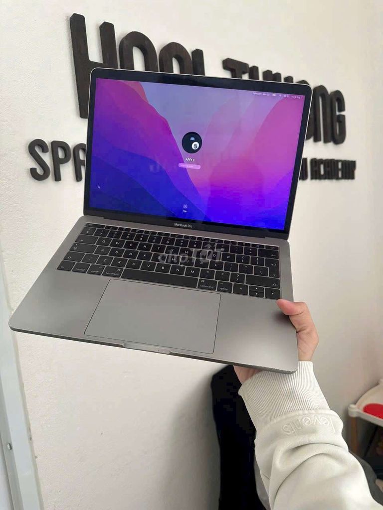 Macbook pro zin đẹp ,có bán góp