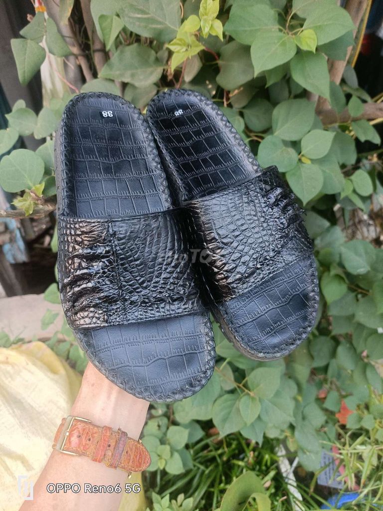 Dép nam da cá sấu size 38.39 Mới. Mua bán Giày dép tại Huyện An Phú An Giang được đăng bởi THẮNG ĐỒ DA hình 1