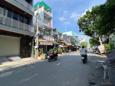 Аренда · 6 комн. · 120 м² · Quận Tân Phú, ул. Đường Lương Trúc Đàm