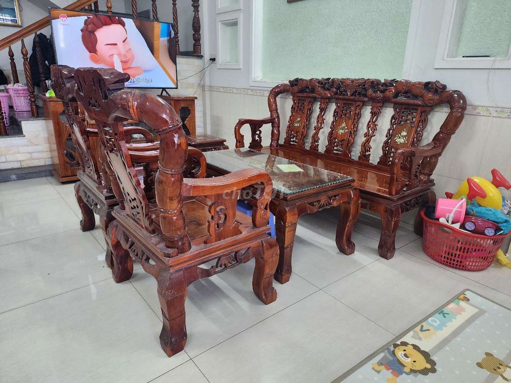 Ghế sofa gỗ tự nhiên