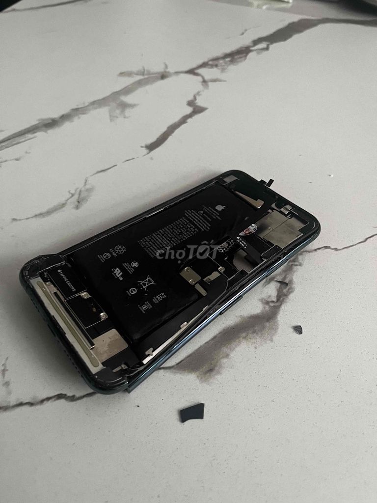 Apple iPhone 11 Pro Max Xám hỏng. Mua bán Điện thoại tại Quận 3 Tp Hồ Chí Minh được đăng bởi DucTam hình 1
