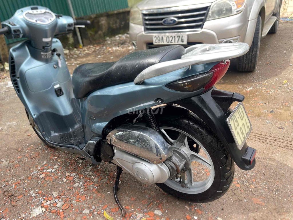 Sh dáng đẹp hình cứng máy êm ru biển hà nội ạ. Mua bán Xe máy tại Quận Thanh Xuân Hà Nội được đăng bởi Linh Trần hình 2