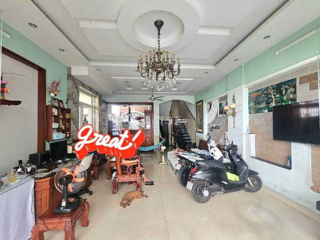 Продается 4-этажный дом на участке 120 м2 на участке площадью 7 м - Эм Да Нхум Линь Сюан