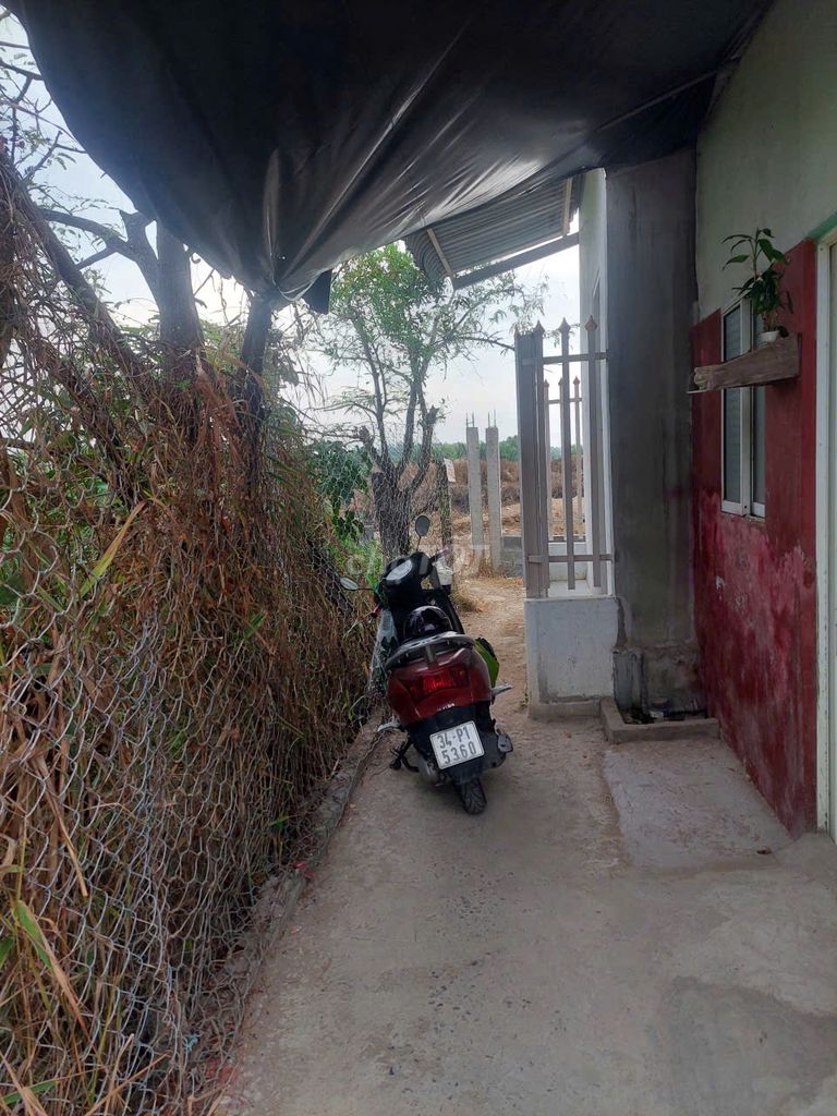 CHỦ NHÀ CẦN BÁN GẤP NHÀ CẤP 4