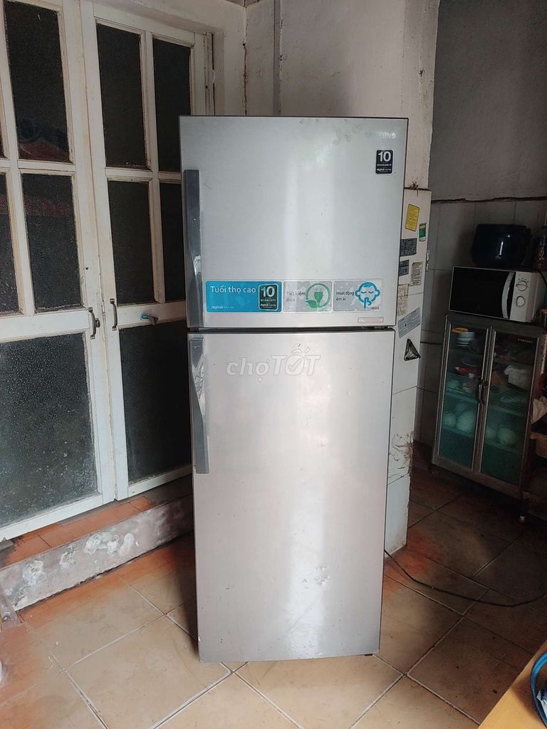 Tủ lạnh Samsung 300 lít Bạc. Mua bán Tủ lạnh tại Huyện Thanh Trì Hà Nội được đăng bởi Tuan hình 1