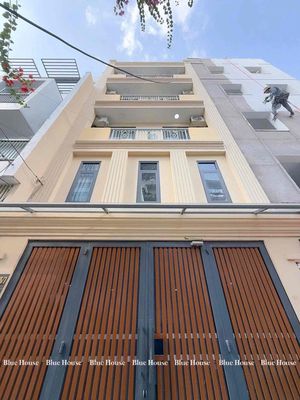 Аренда · 1 комн. · 28 м² · Quận 11, ул. Lê Đại Hành