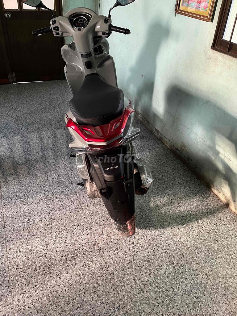 Thanh lý xe Vison 2025. Mua bán Xe máy tại Huyện Gò Công Đông Tiền Giang được đăng bởi khang hình 2