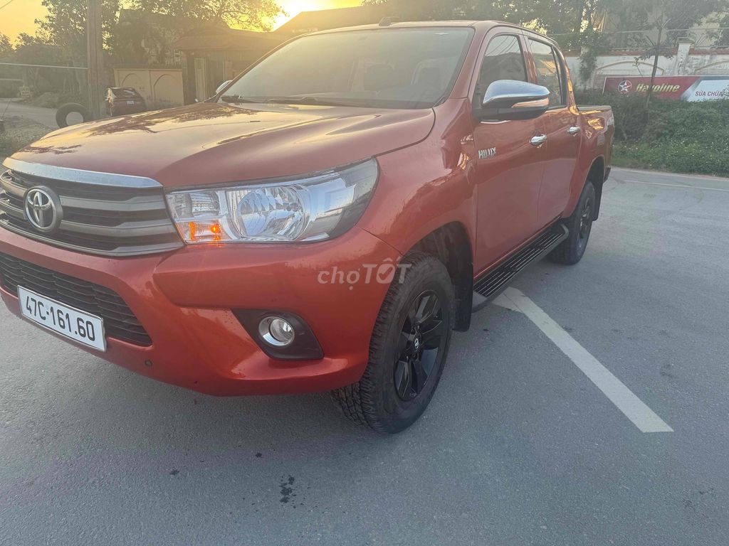 Toyota Hilux 20172.4E 4×2 mt - 100000 km. Mua bán Ô tô tại Huyện Nam Đàn Nghệ An được đăng bởi Ước Mơ Oto hình 5