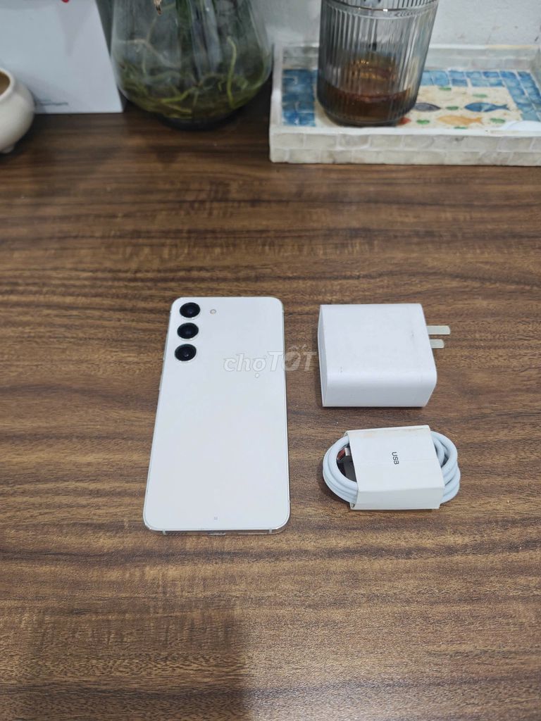 Samsung Galaxy S23 5G 8/256 2sim vật lý 25w có COD. Mua bán Điện thoại tại Quận Hoàng Mai Hà Nội được đăng bởi Trần Ngọc Hiếu hình 1