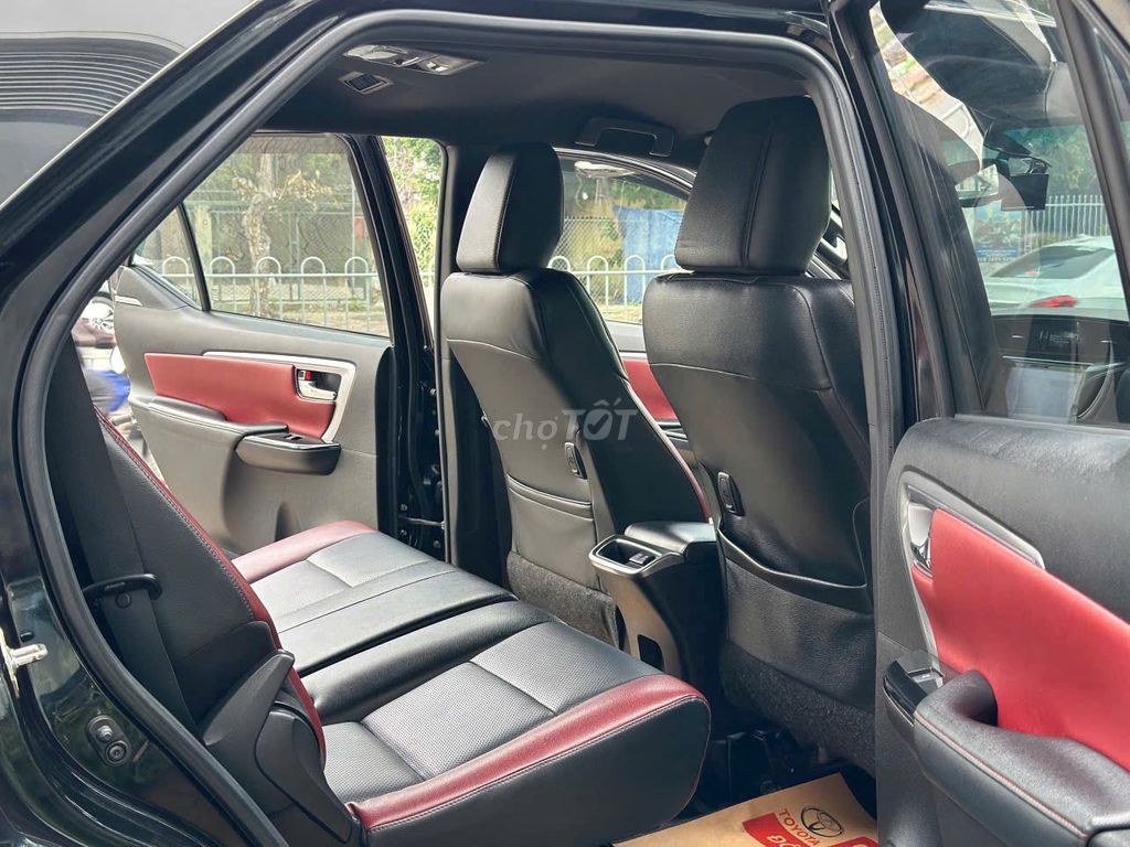 Toyota Fortuner 2021 Legender 2.4 4X2AT - 85265 km. Mua bán Ô tô tại Huyện Hóc Môn Tp Hồ Chí Minh được đăng bởi Vũ Phong Toyota Sure Xe Cũ Chính Hãng hình 12