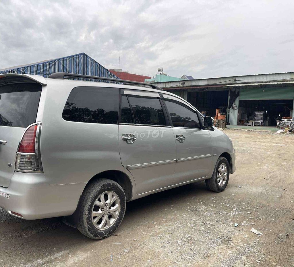 Innova 206 G xịn.xe chính chủ zin đẹp.có màn hình. Mua bán Ô tô tại Huyện Bình Chánh Tp Hồ Chí Minh được đăng bởi Nguyễn Nguyên hình 3